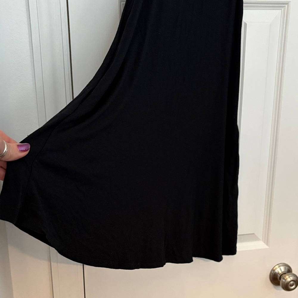 Agnes & Dora Classic Black‎ Midi Dress - Picture 5 of 8